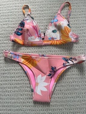 XS Pink Floral Neoprene Triangl bikini with matching cinch sack